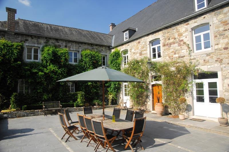 Le Richmond Hotel Godinne Exterior photo